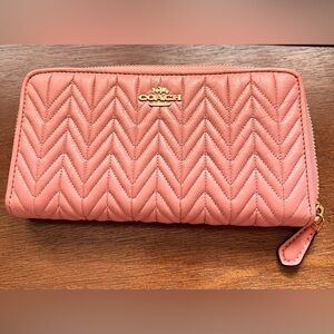 NWOT Coach Pink Quilted Wallet